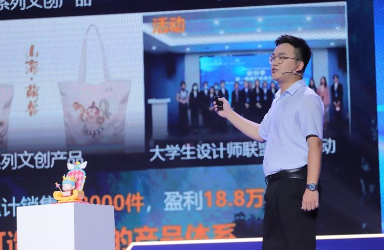 携手校友企业 beat365中文版官方网站文创中心推动校园文化建设提质增效